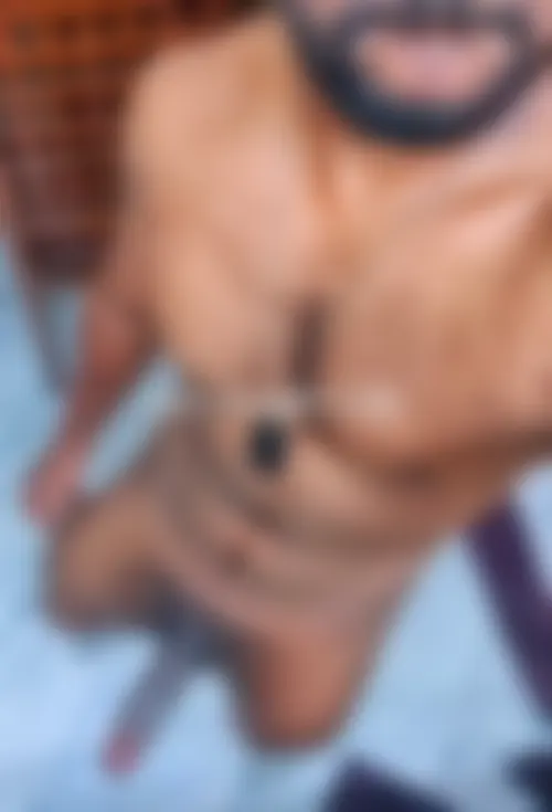 Gay black musclé, grosse queue ch puceau pour du sexe à Bordeaux