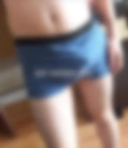 Jeune gay en caleçon excité pour un plan suce et sexe sur Dunkerque