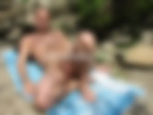 Pompier gay naturiste actif et poilu cherche plan sexe à Toulon