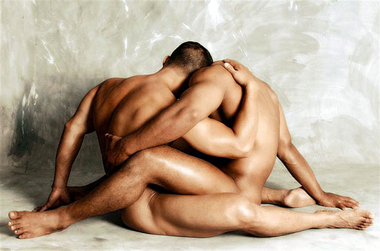gay versatile au lit